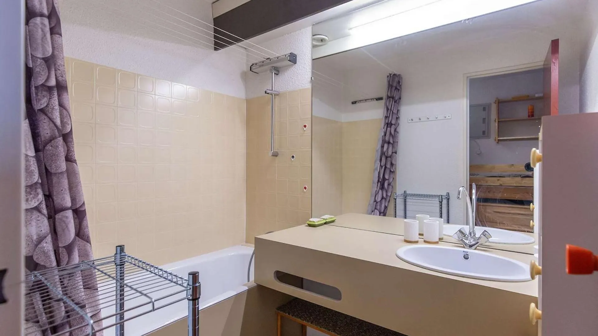 Apartment Studio Cabine, Balcon, 5 Pers, Proche Pistes - Fr-1-404-355 La Mongie France